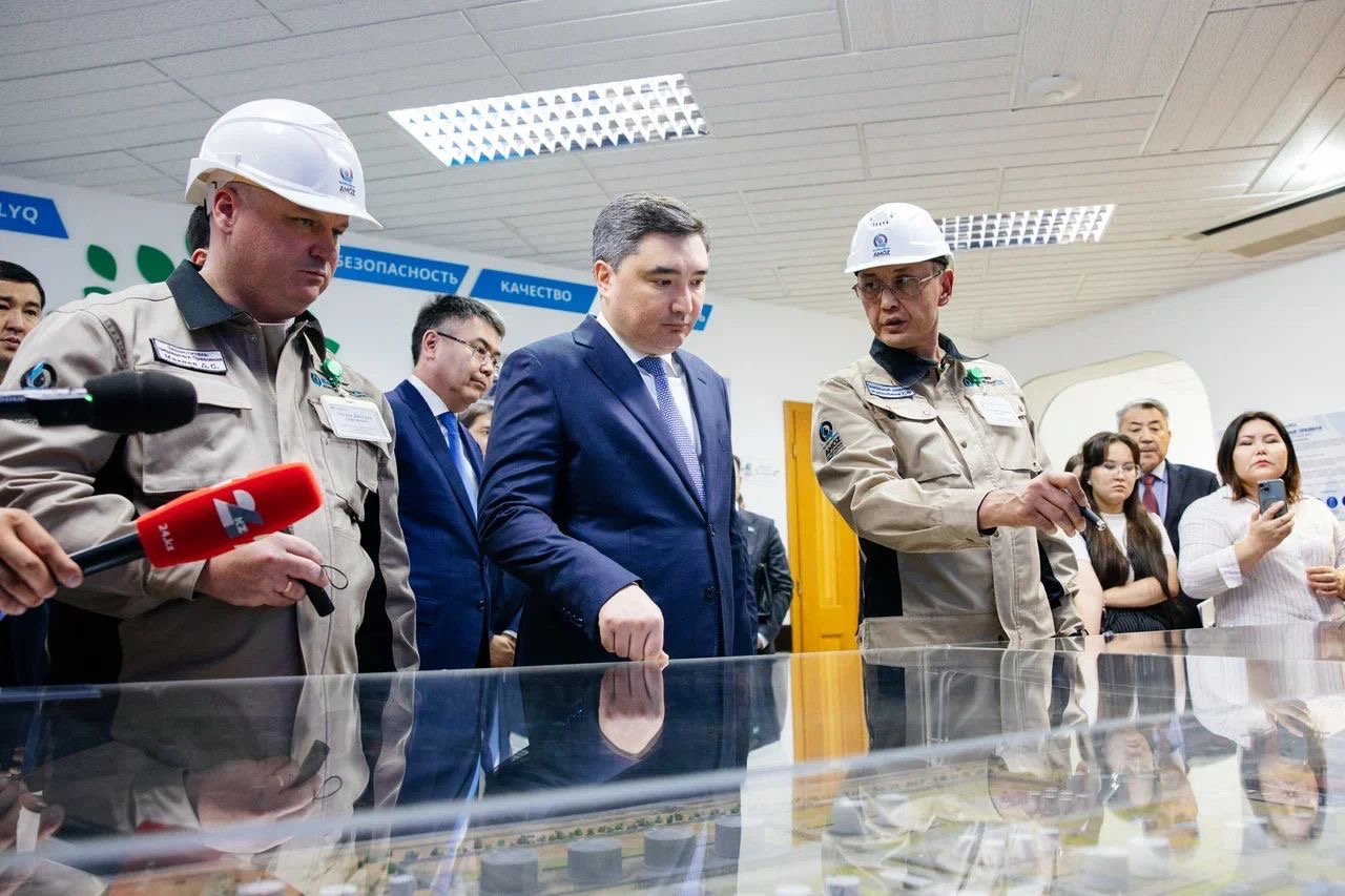 Олжас Бектенов ознакомился с работой АНПЗ