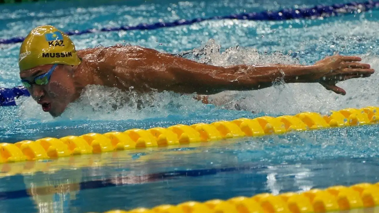 Казахстан выиграл восемь медалей на международном турнире по плаванию