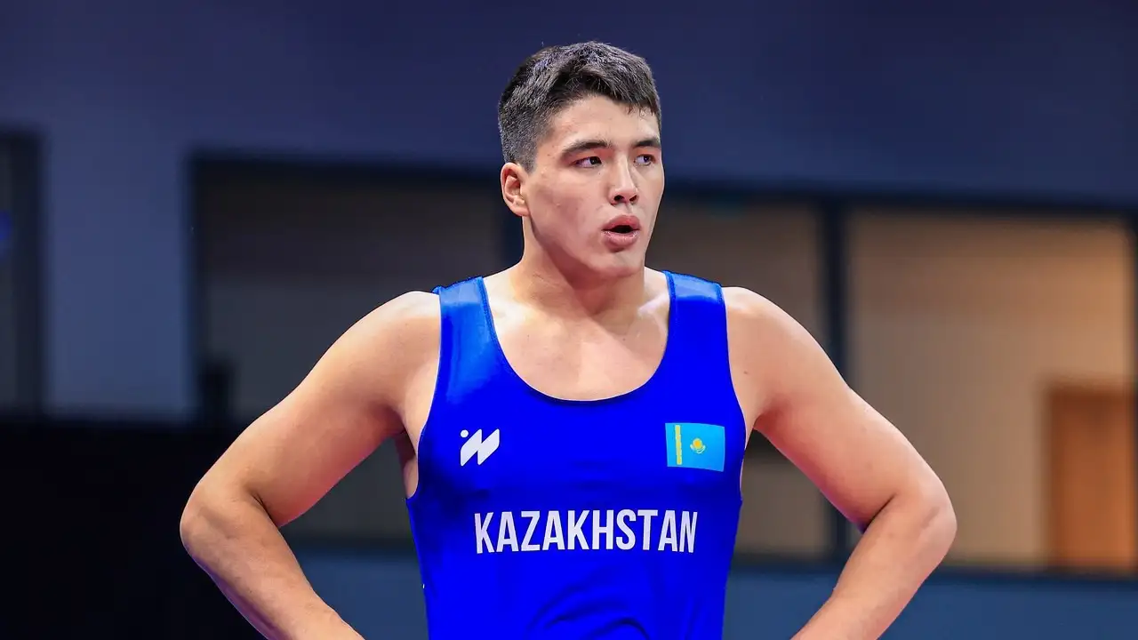Казахстанский борец совершил сенсацию и выиграл чемпионат мира