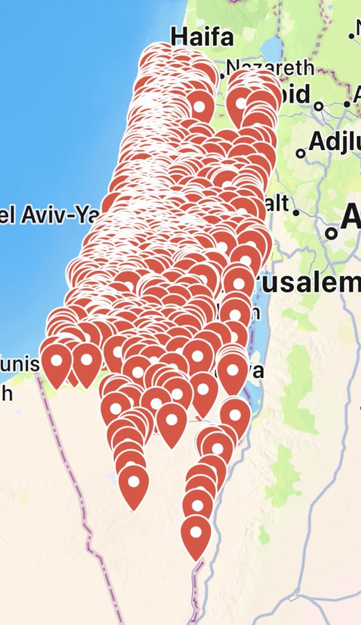 Иран атаковал Израиль: выпущены сотни ракет