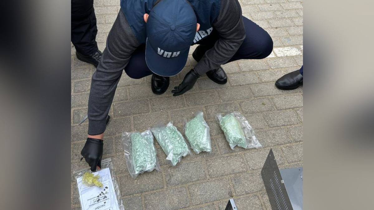 Ақтауда 2 келіге жуық синтетикалық есірткі тәркіленді