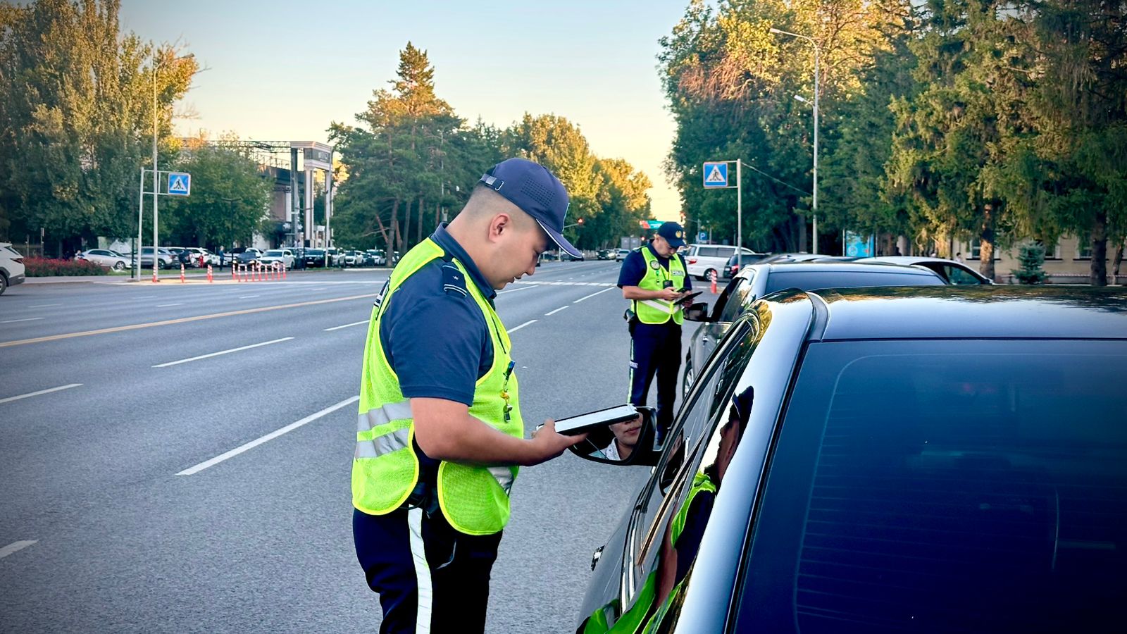 600 грубых нарушений ПДД выявили в первый за два дня ОПМ в ЗКО