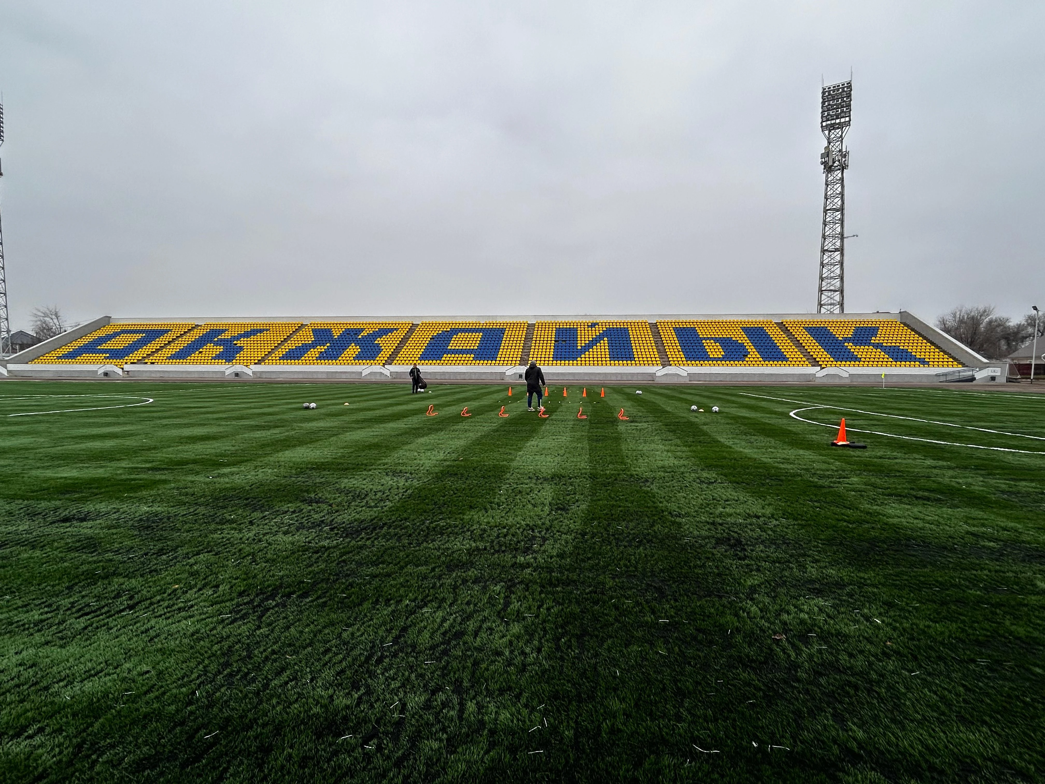 Оралда Атоян стадионы жөндеуден соң ашылды