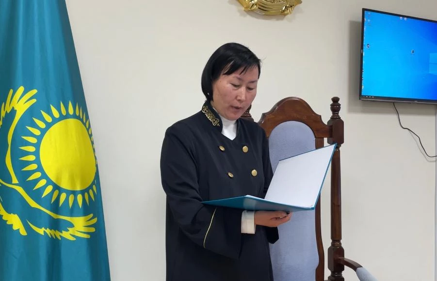 Подростка осудили за убийство матери в ЗКО