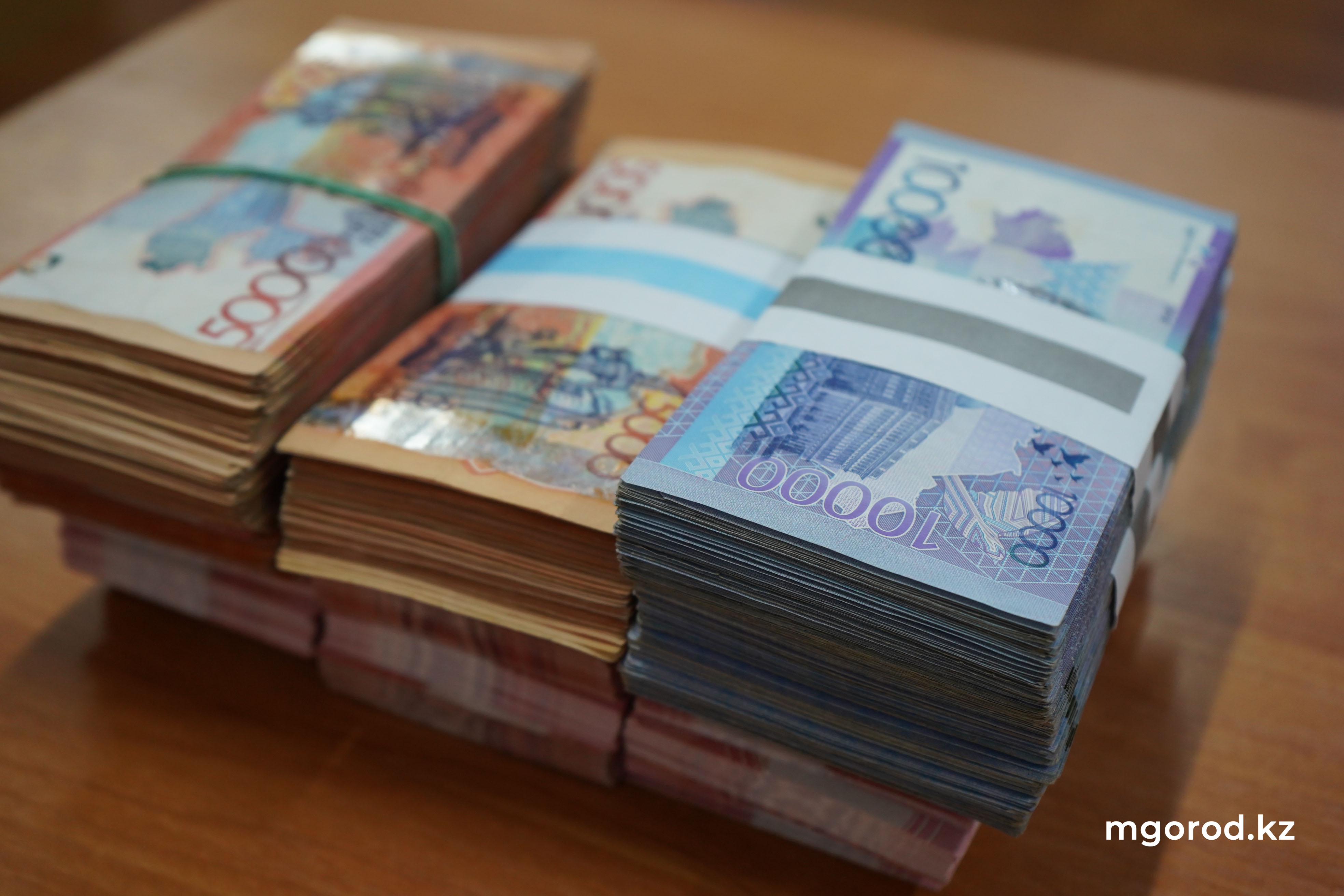 Житель ЗКО обратился в ЕНПФ с просьбой снять накопления для погашения кредитов