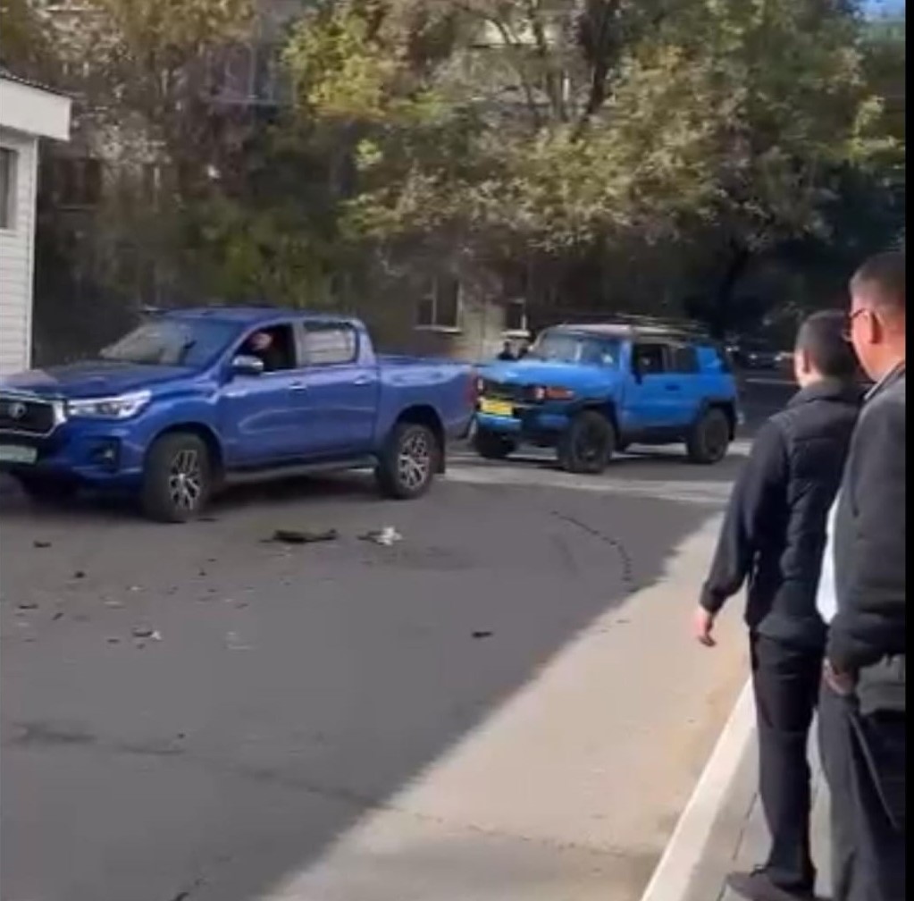 Дорожные войны: конфликт водителей едва не перерос в трагедию в Уральске