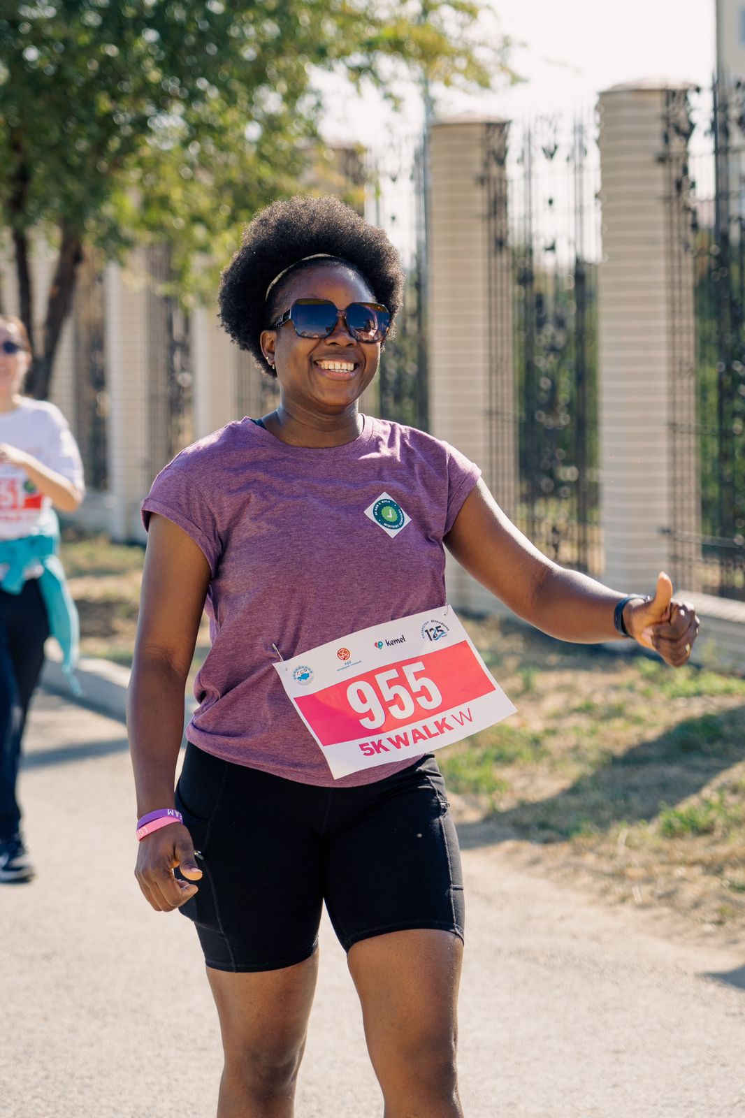 Нигерийка и анголка пробежали марафон в Атырау