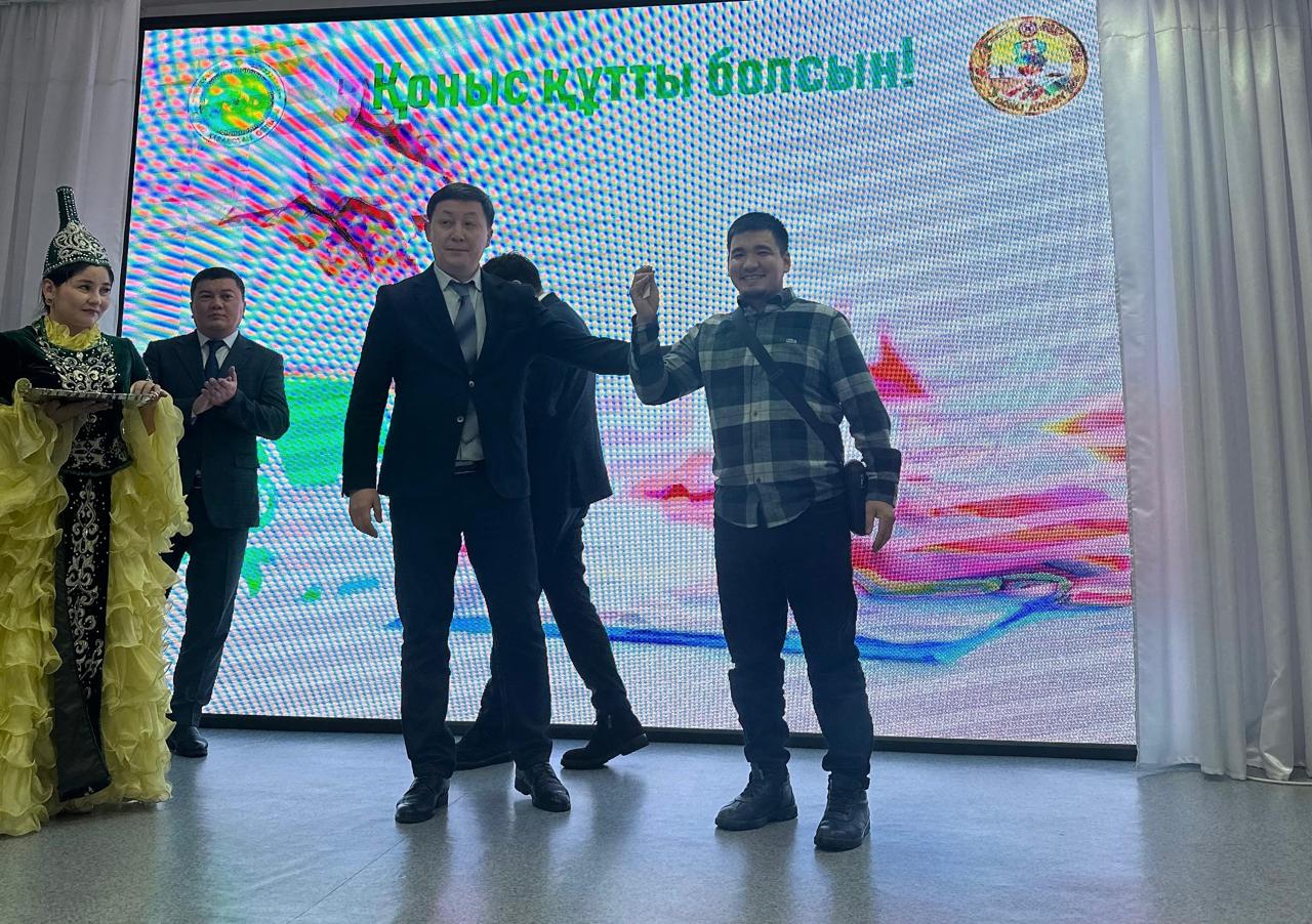 Более сотни семей получили ключи от новых квартир в ЗКО