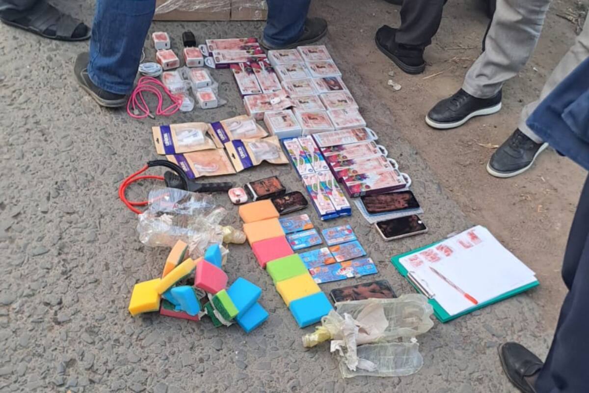 Телефоны, зарядки и беспроводные наушники перебросили в колонию Уральска