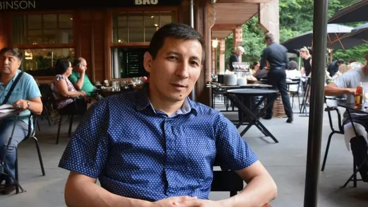 Бывшего дипломата Сакена Мамаша арестовали за избиение жены