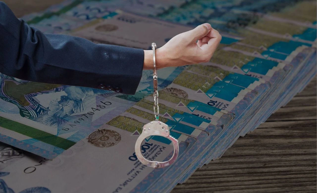 В ЗКО задержан мошенник, обещавший помочь с получением водительских удостоверений