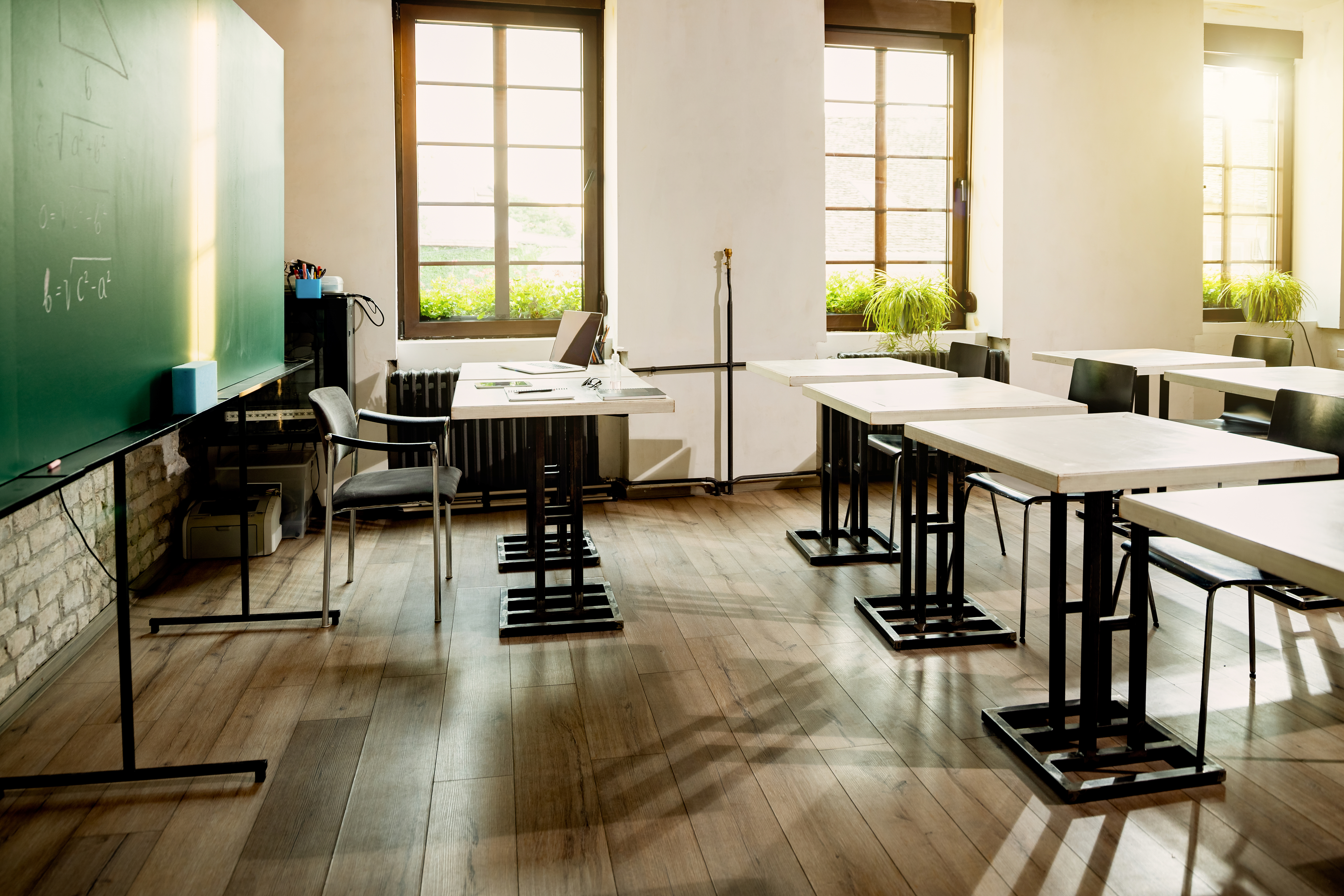 Школа за миллиард тенге простаивает без учащихся