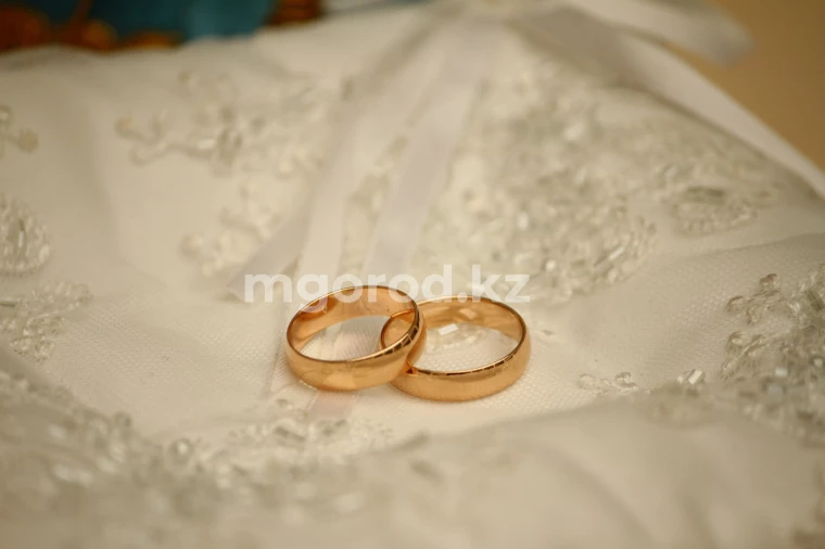 Какие пары выбирают торжественную регистрацию брака в ЗКО