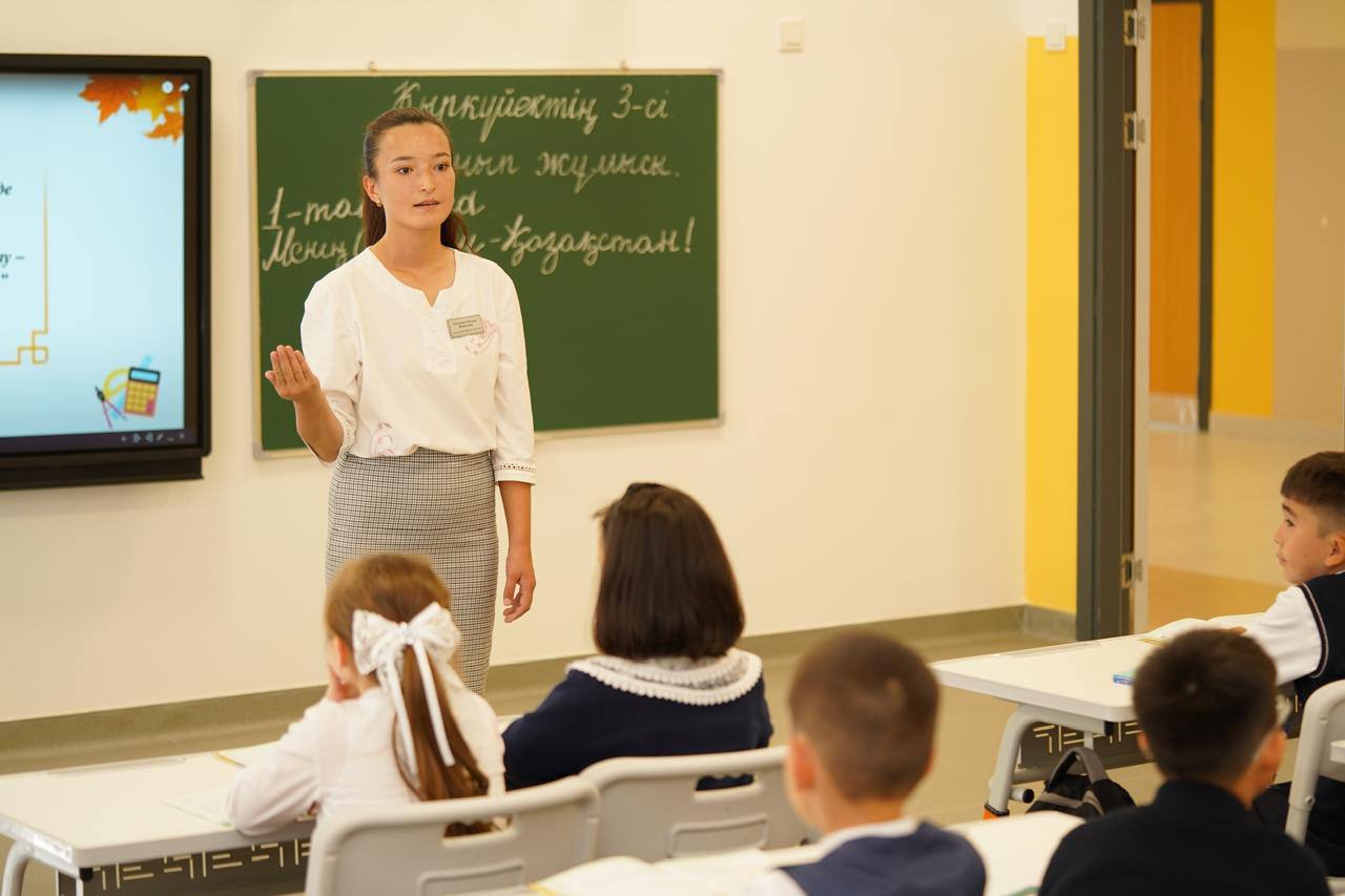 В два раза увеличилась зарплата учителей в ЗКО