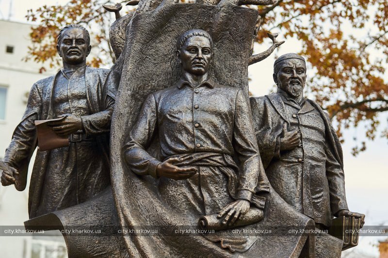 От Абая до Назарбаева: «казахские» объекты в Украине