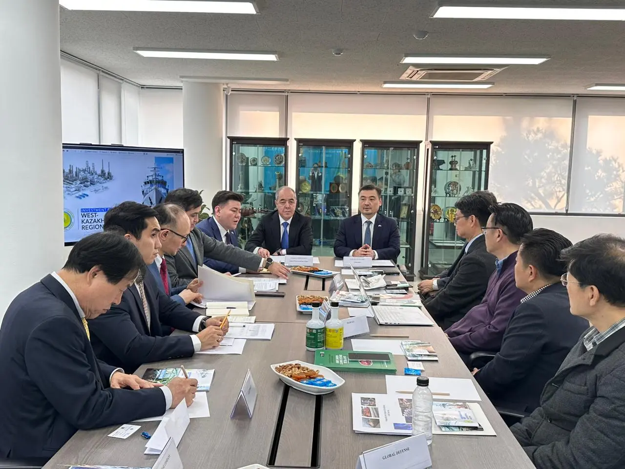Делегация ЗКО встретилась с представителями бизнеса Кореи