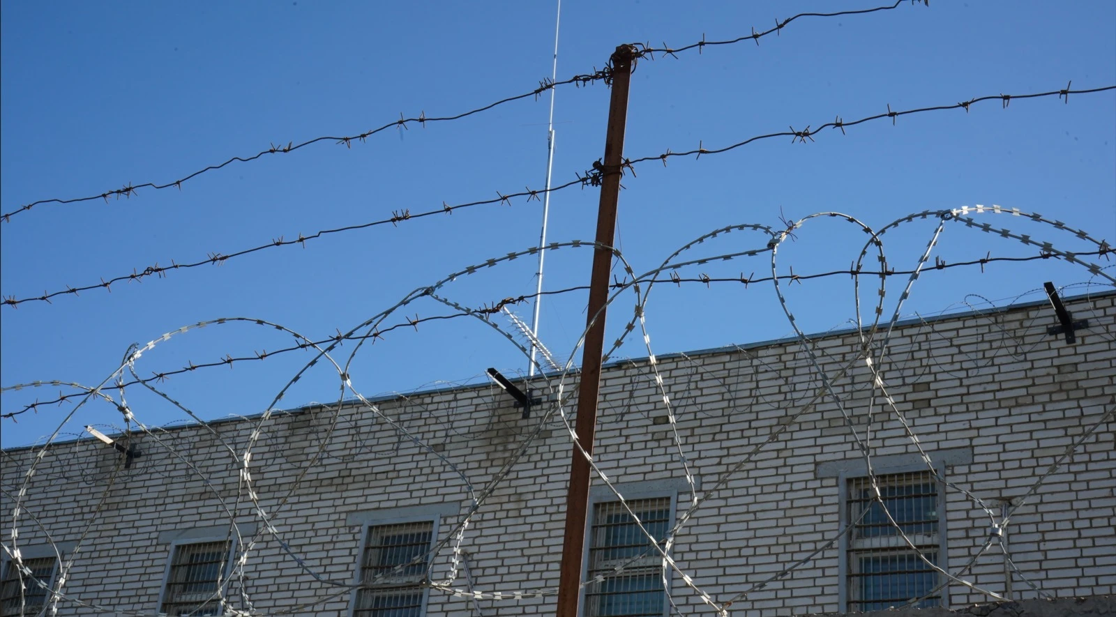 Студент юрфака получил пожизненный срок за изнасилование малолетних