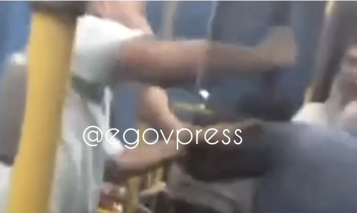 Пенсионера избили в автобусе за подозрение в педофилии