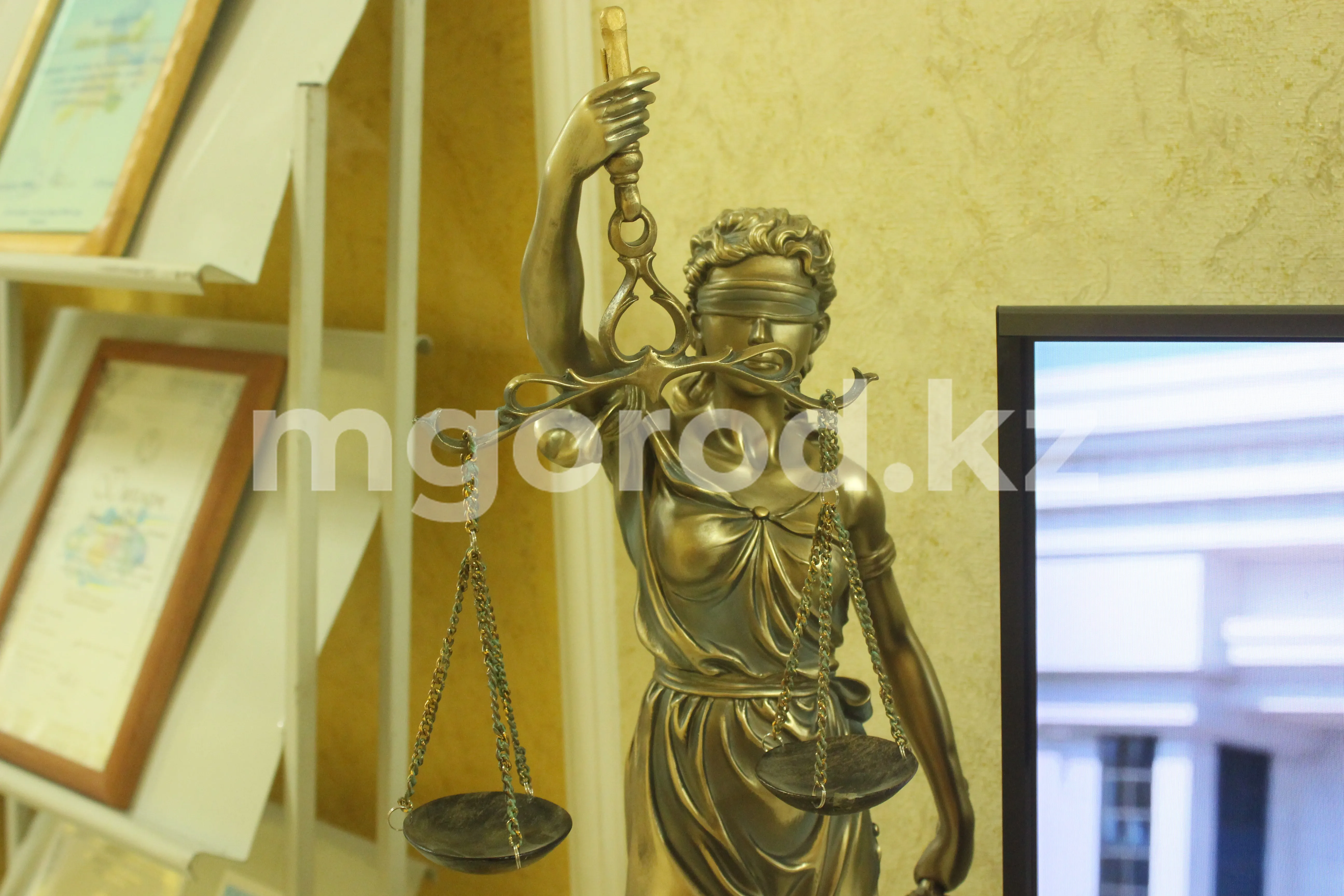 Жителя Актау приговорили к тюремному сроку за наезд на ребенка на электроскейте